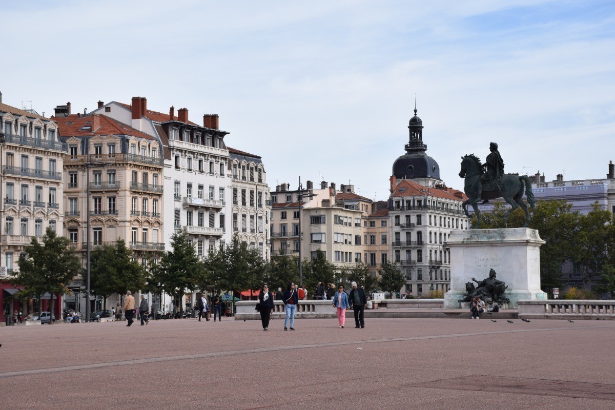 Place Bellecour LYON CENTRE