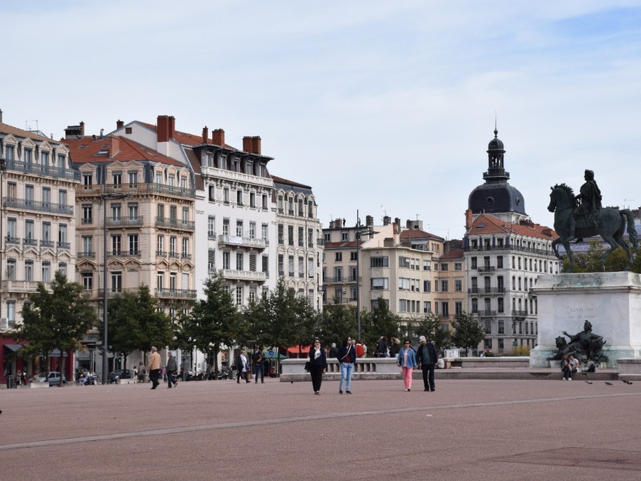 Place Bellecour LYON CENTRE