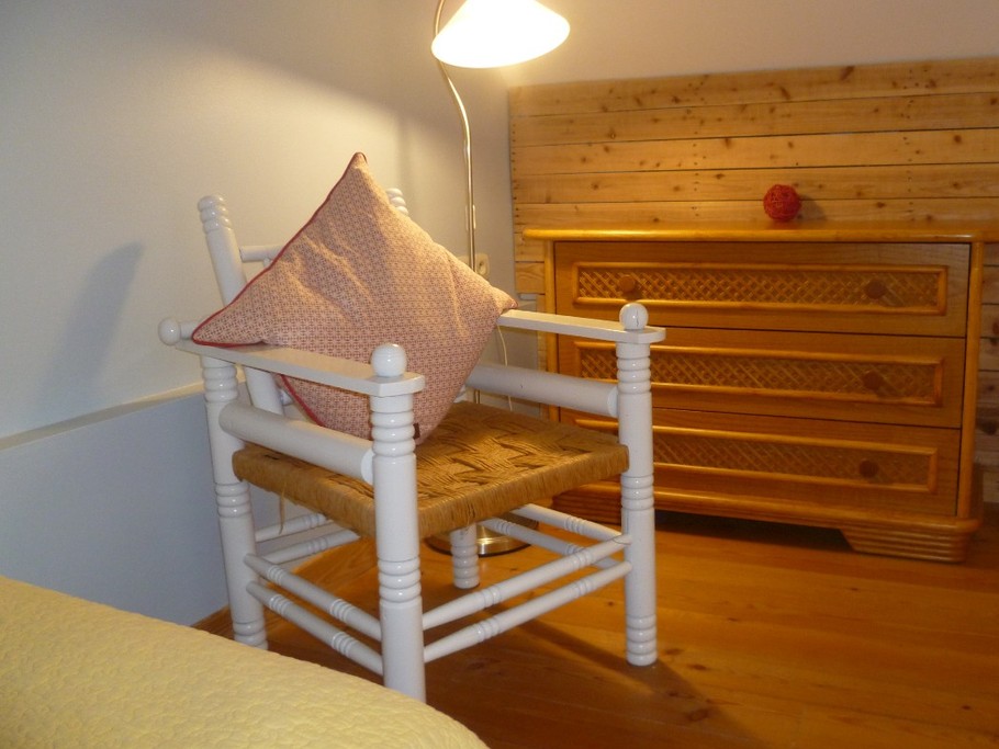 chambre en mezzanine avec 2 lits 1 personne