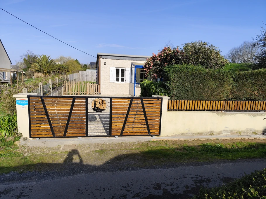 Enclosed garden