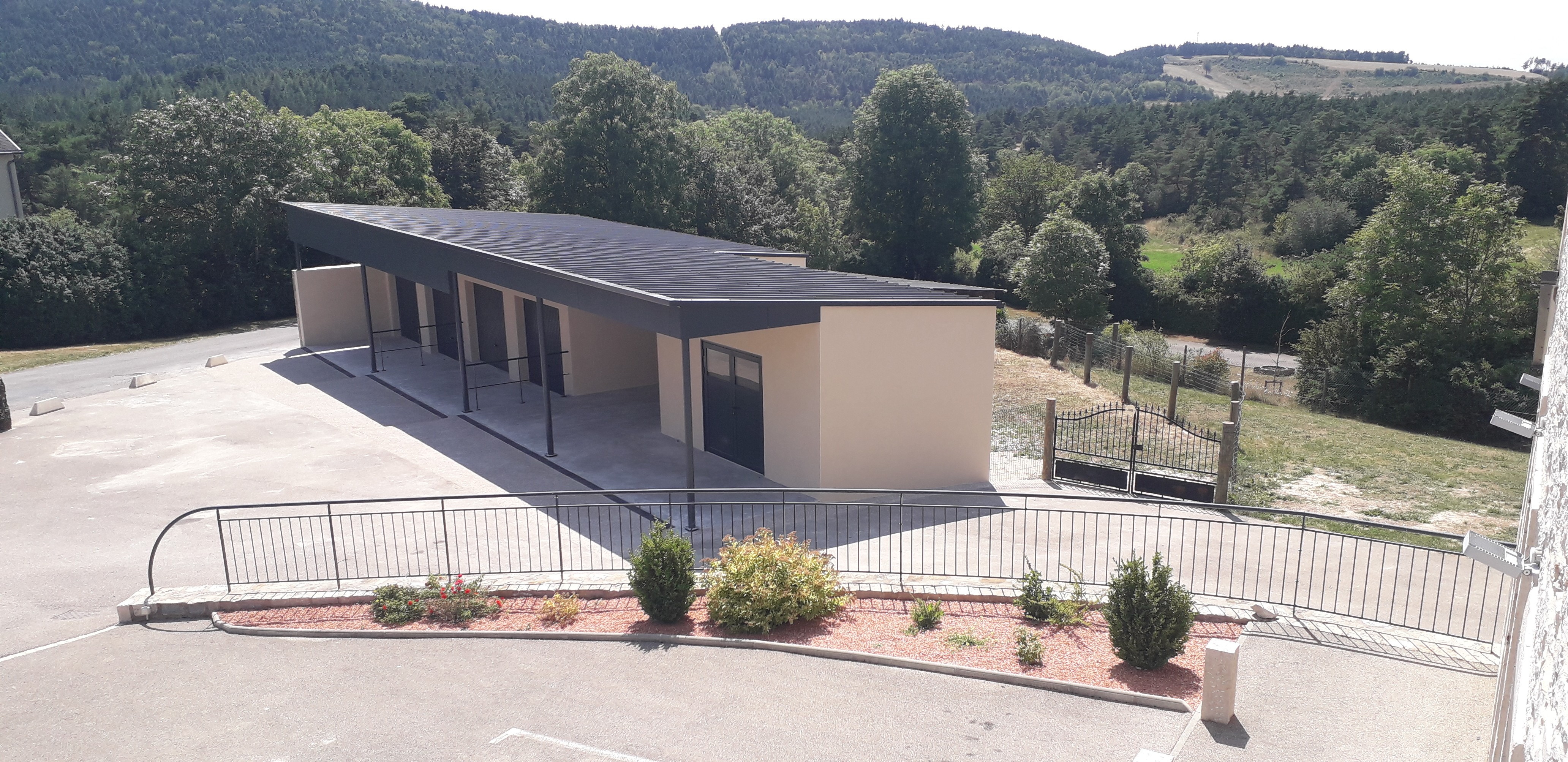 Ideal starting point for walks on the Causse de Sauveterre and the Grands Causses.
