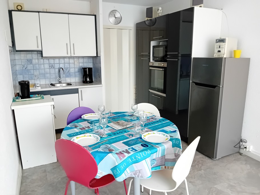 Location de vacances à la Grande Motte - Cuisine entièrement équipée