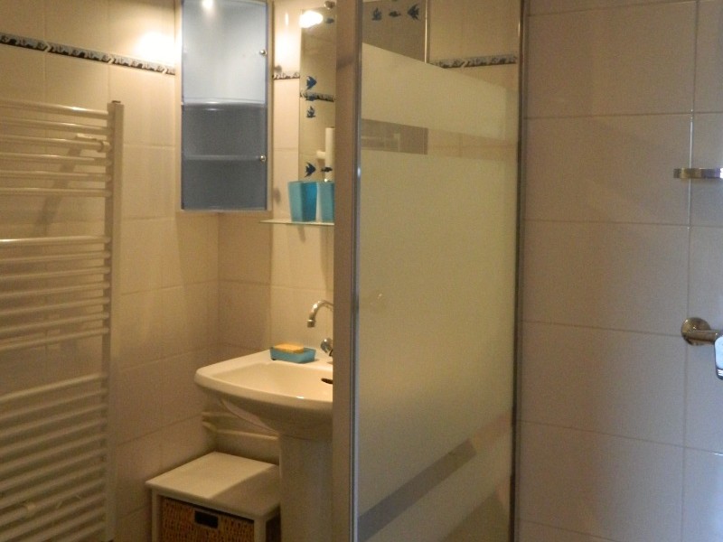 salle d'eau ,toilettes.