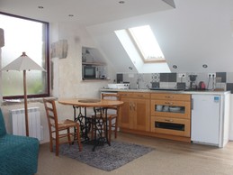 séjour cuisine avec accès terrasse