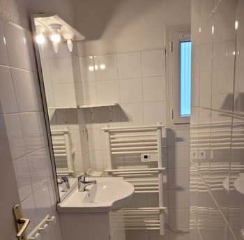 Salle de bain Village de Gîtes Les Collines d'Eyvigues 24580 Salignac Eyvigues Clévacances