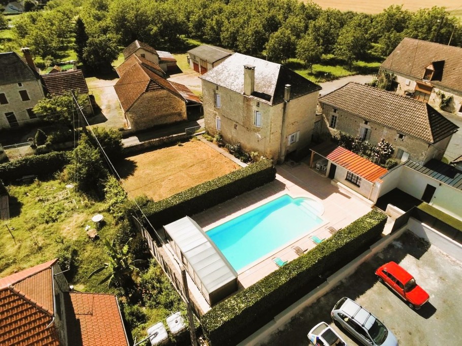 Vue aérienne La Maison du Pont de la Roussie 24370 Pech de l'Espérance