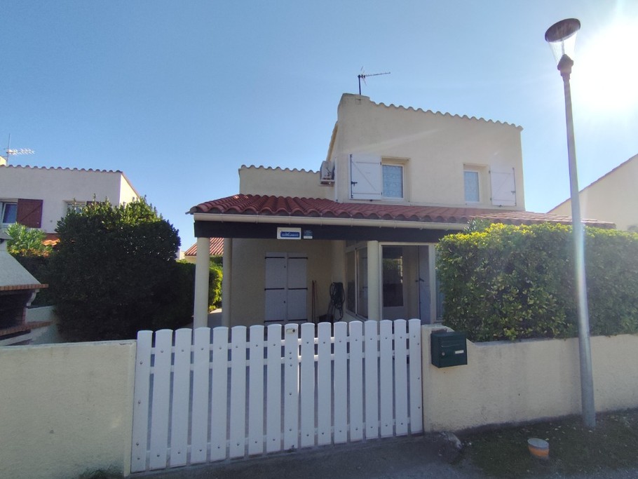 Villa entière avec place voiture