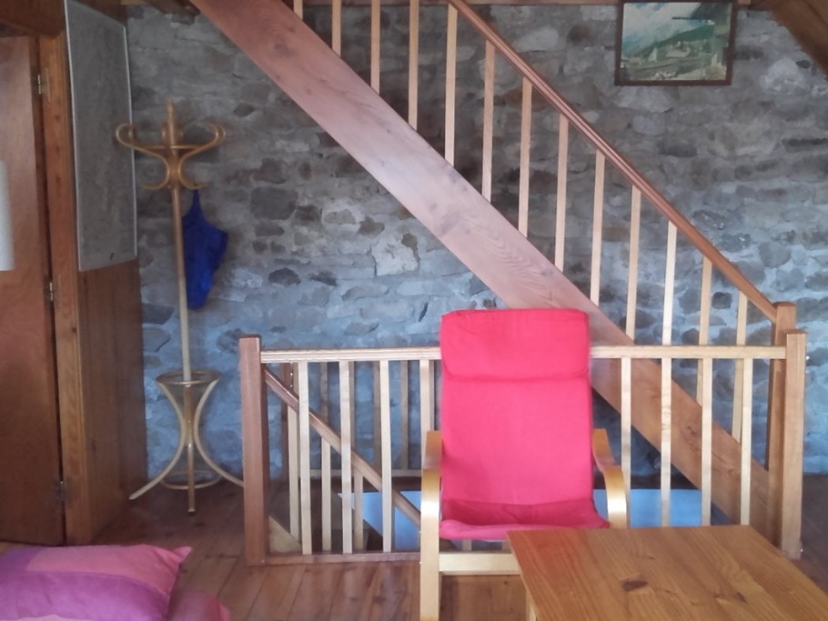 escalier menant à l'étage