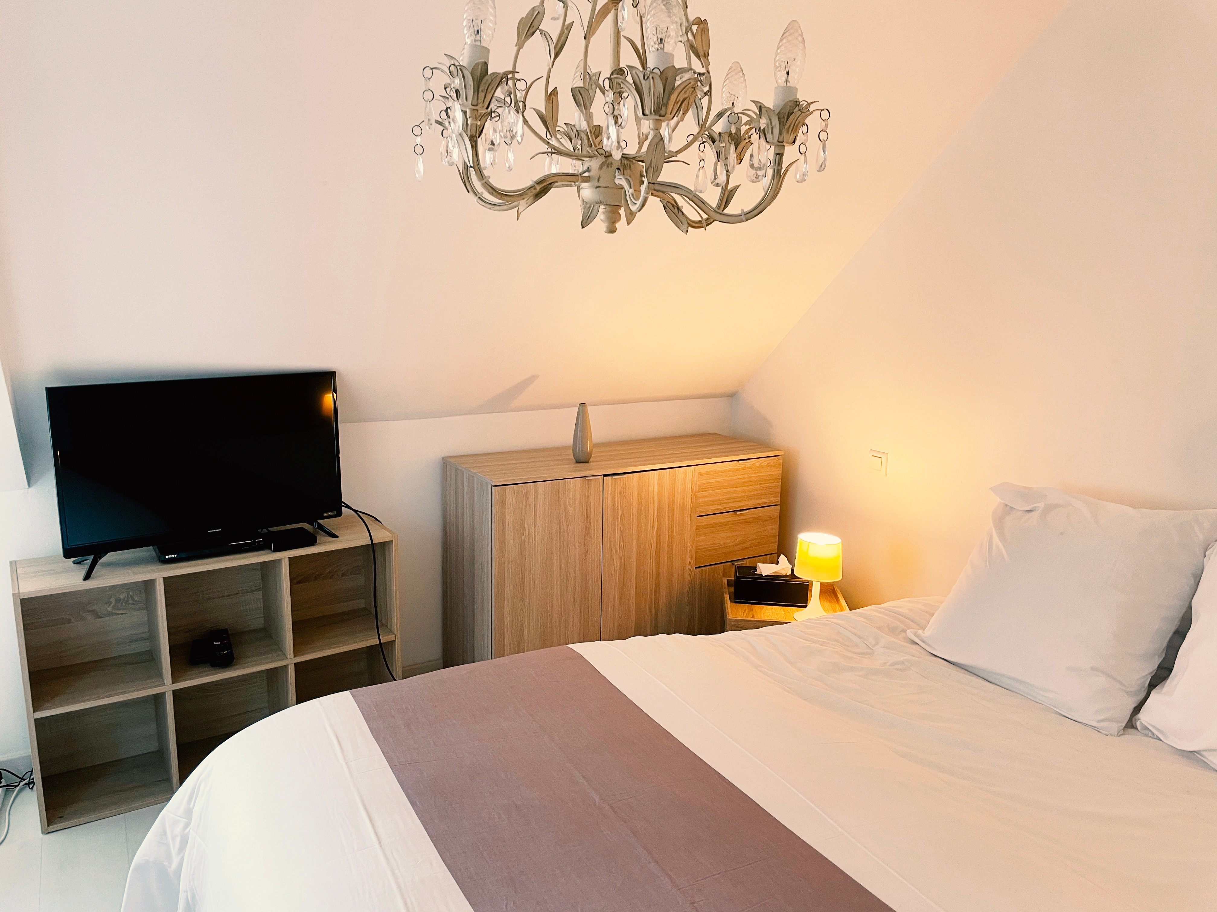 Room for 2 people