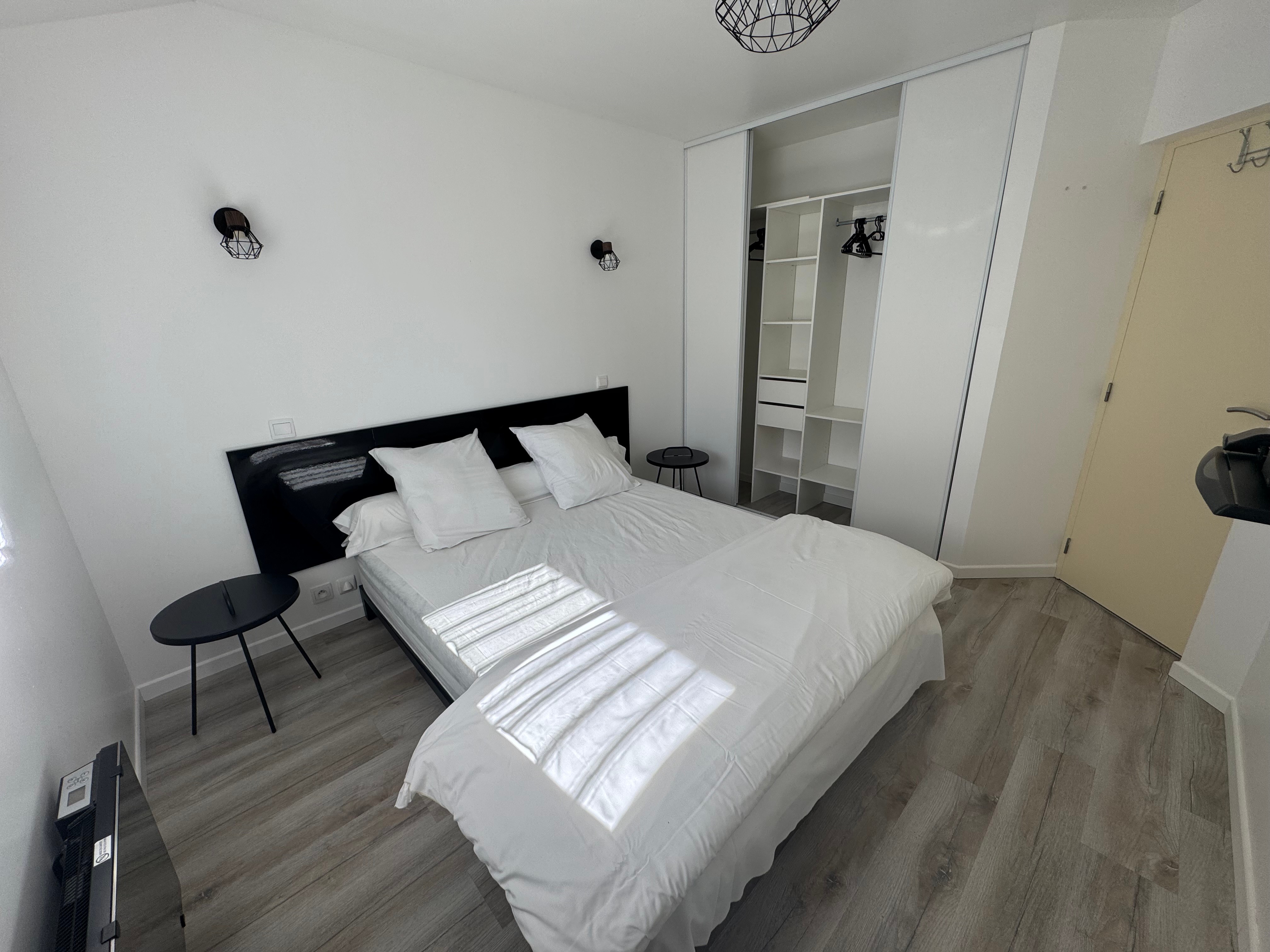 Chambre 1 (lit 160cm)