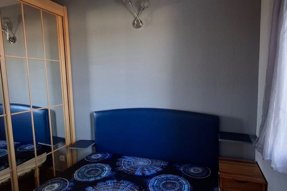 Chambre avec lit en 140