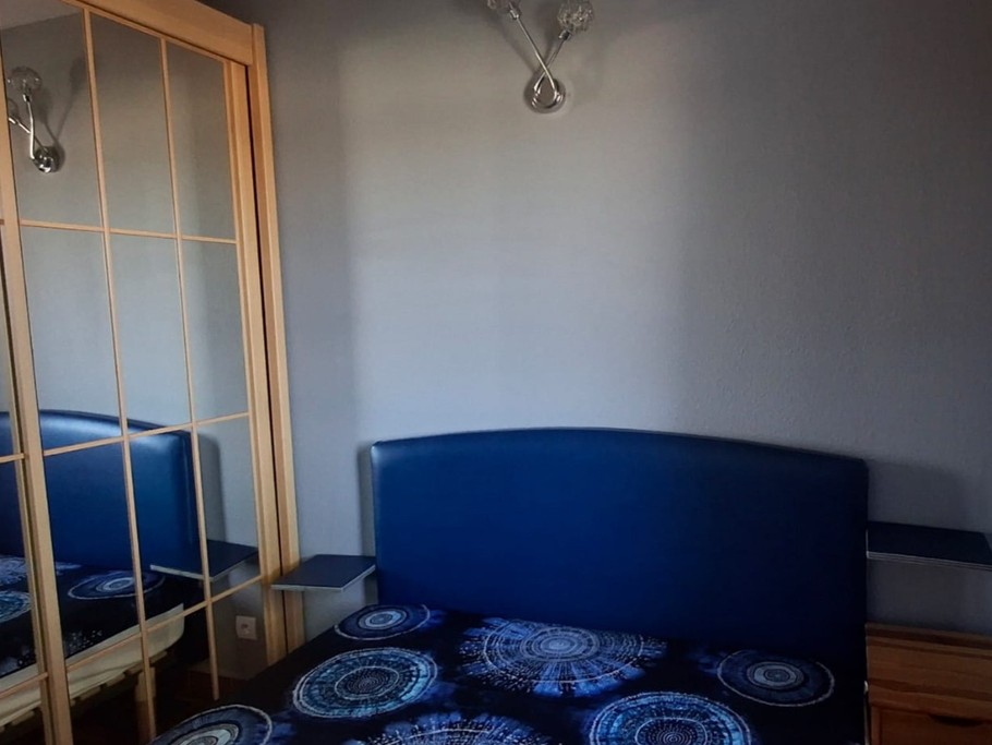 Chambre avec lit en 140