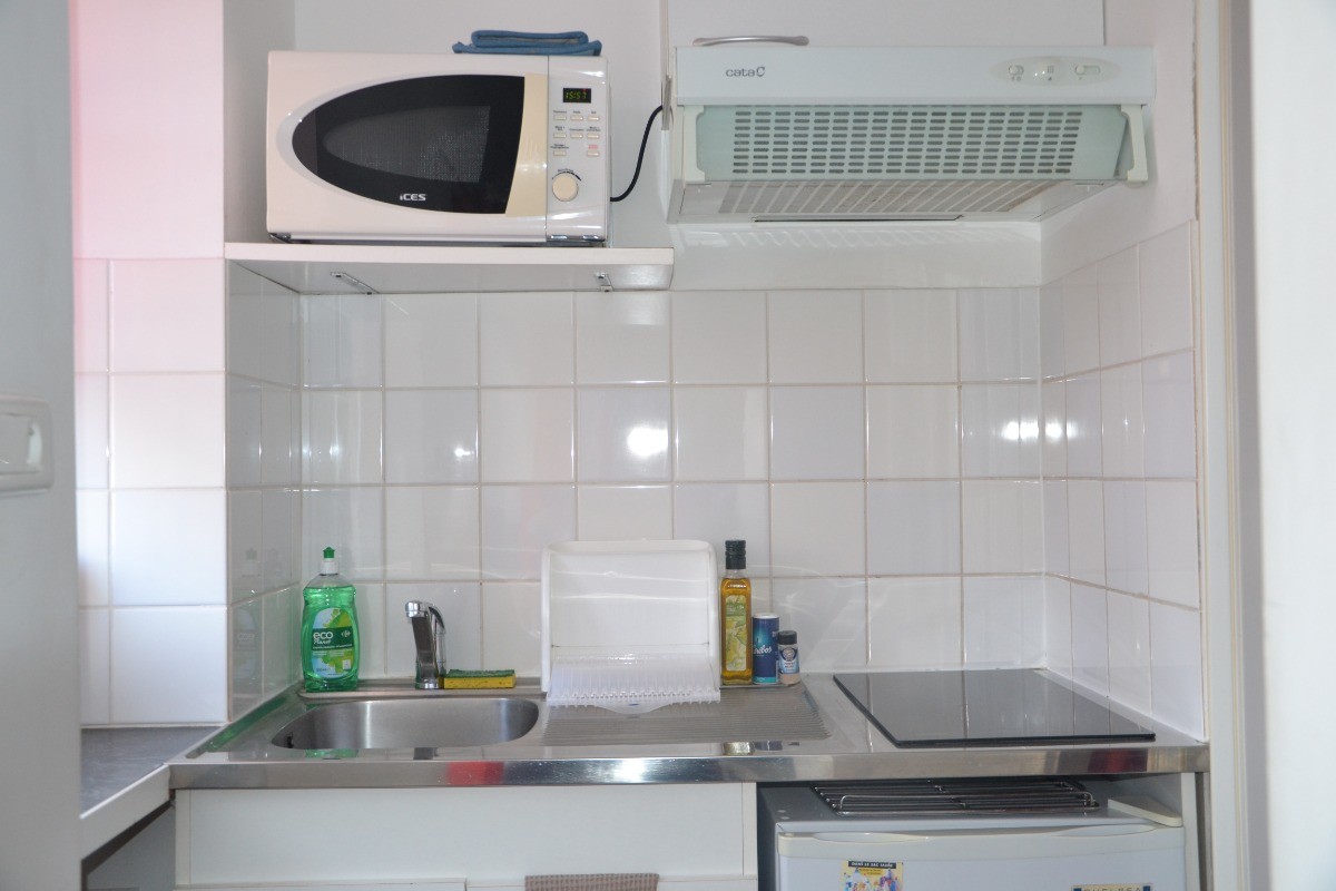 La kitchenette- Les Gîtes du Holit studio