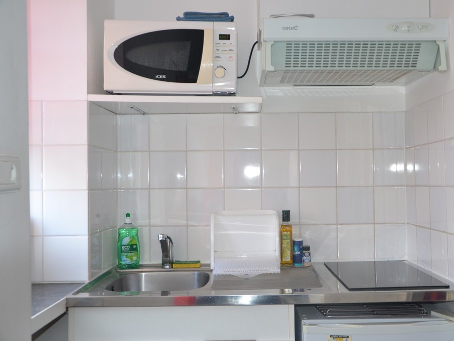 La kitchenette- Les Gîtes du Holit studio