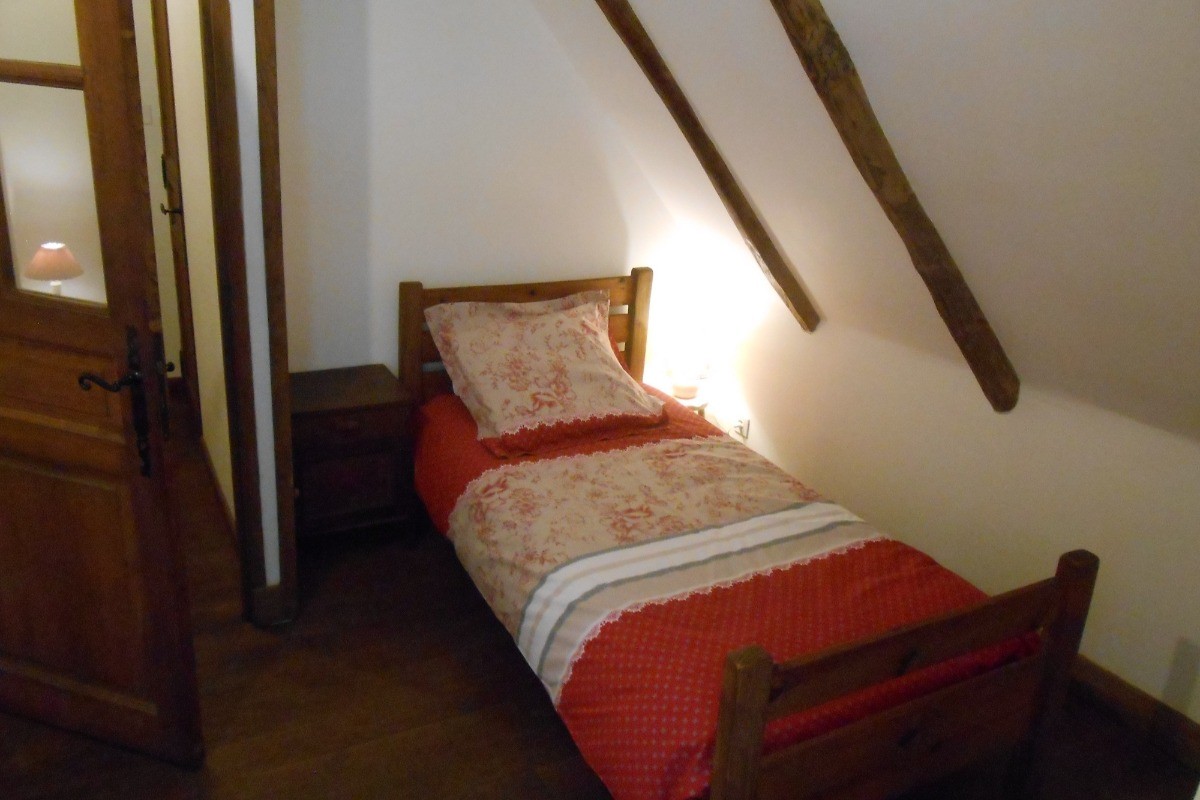 chambre lit simple