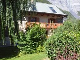 Les Petites Sources