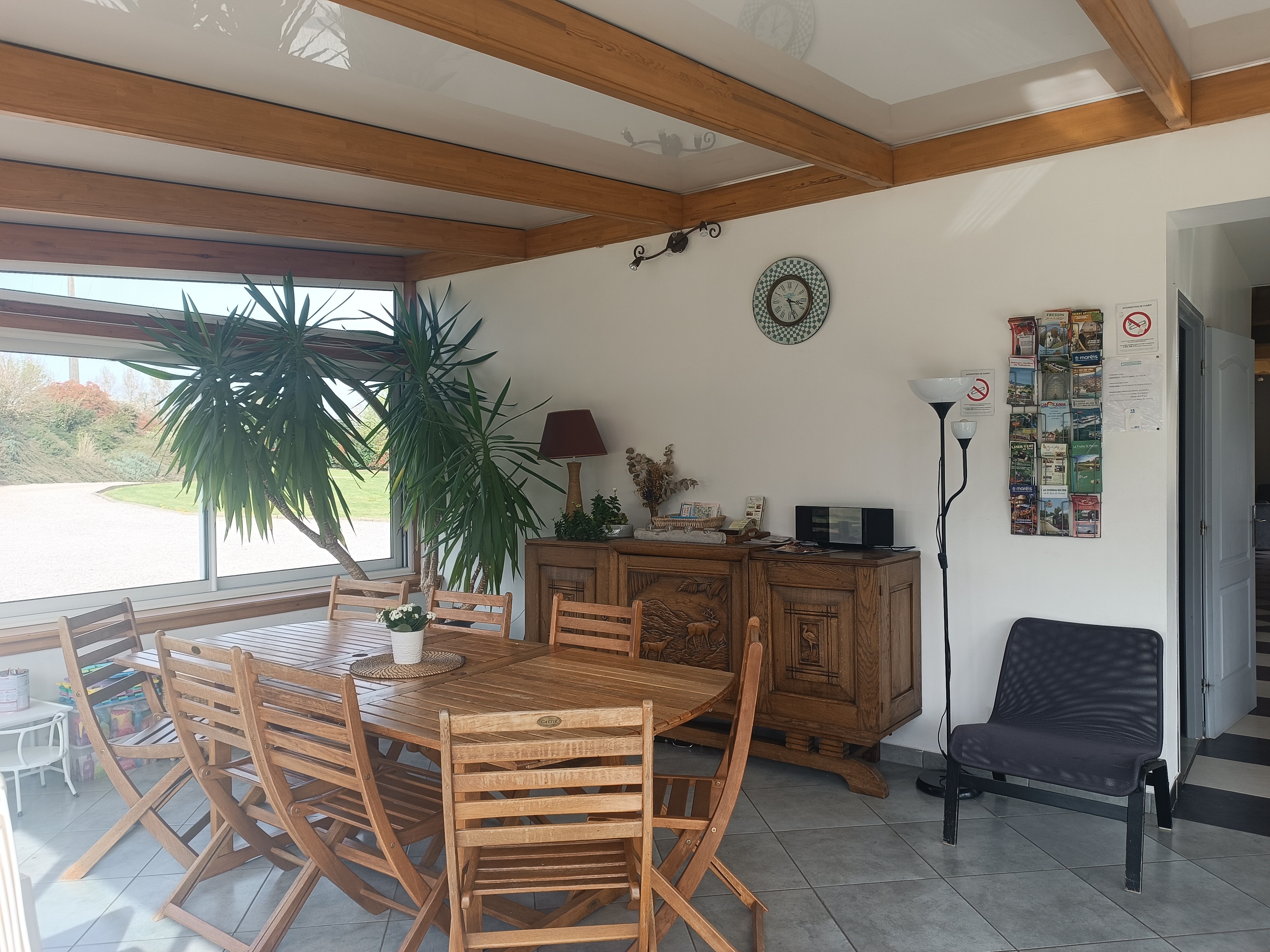 Conservatory dining room