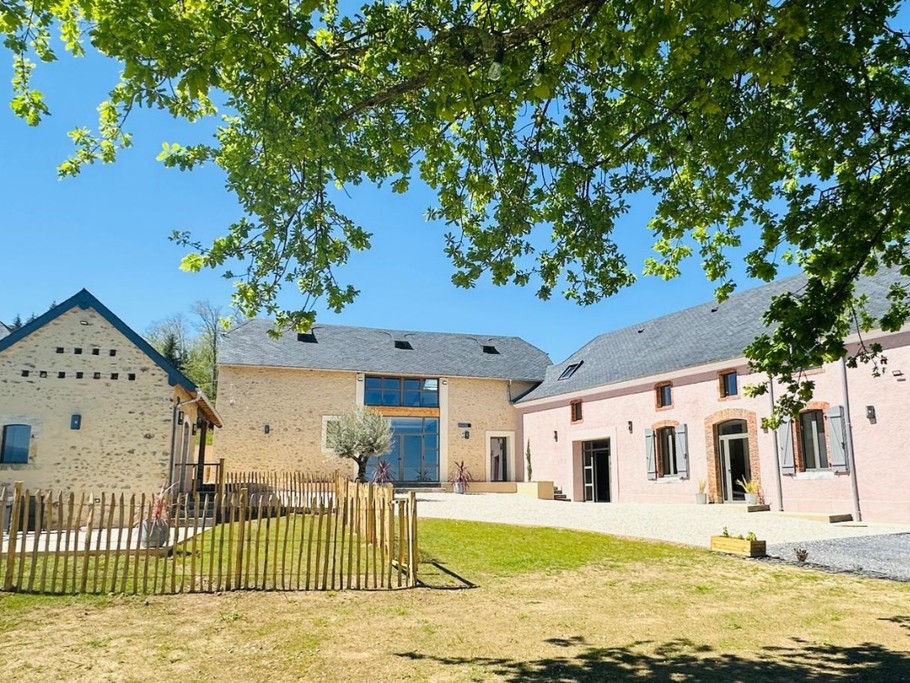 Ensemble depuis parking / Titi H