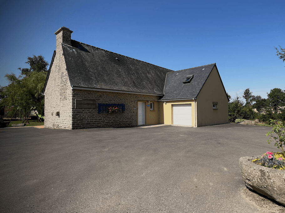 Grand parking privatif