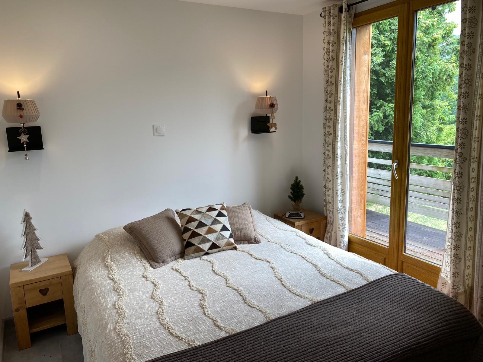 Chambre - Chalet L’ Ecureuil de Martimpré à Gerbépal