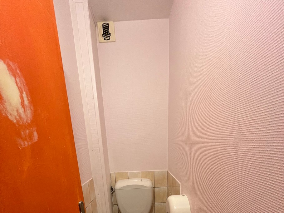 Gîte les Bruyères La chapelle Montligeon  WC