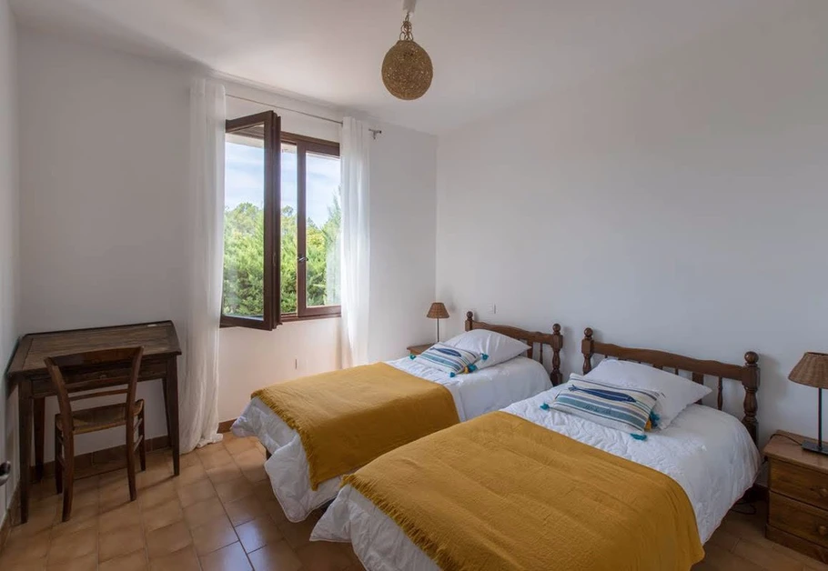 Chambre avec 2 lits simples