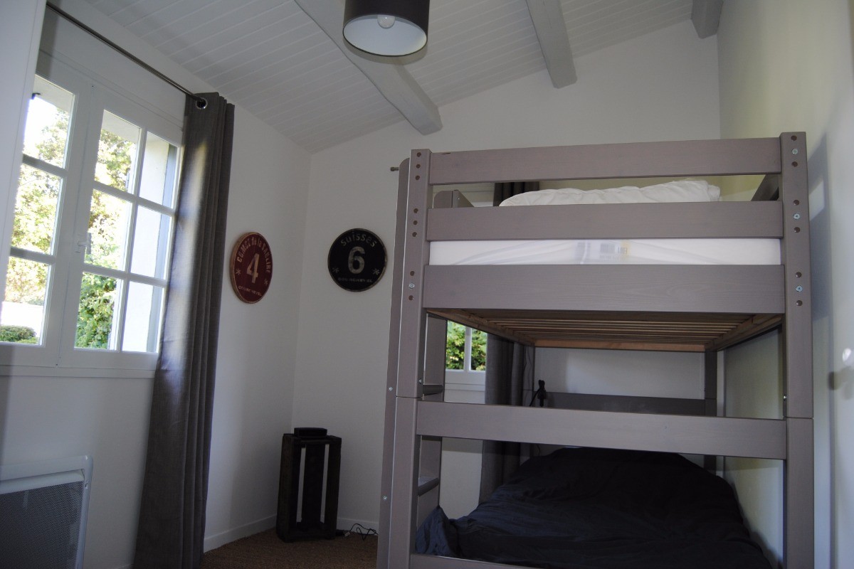 Chambre 2 rez de jardin