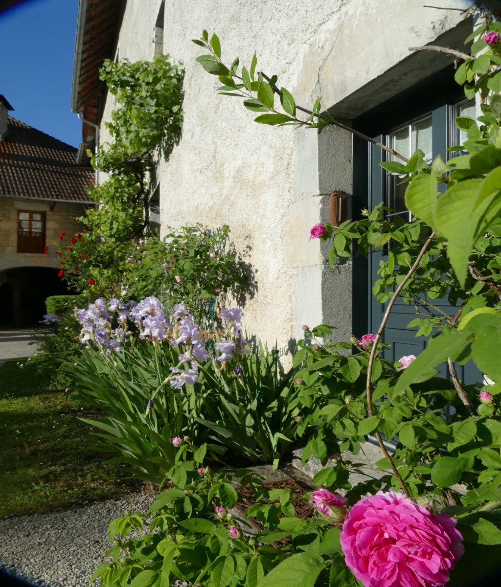 L'entrée du gîte embaume...
