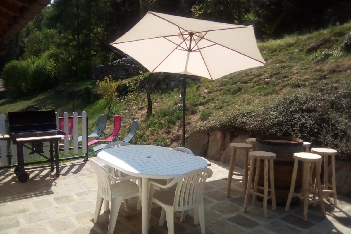 Terrasse gîte les azalées