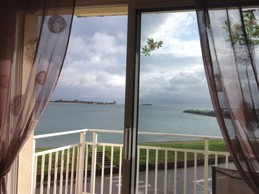 vue mer et Ile Tatihou à partir de la salle à manger