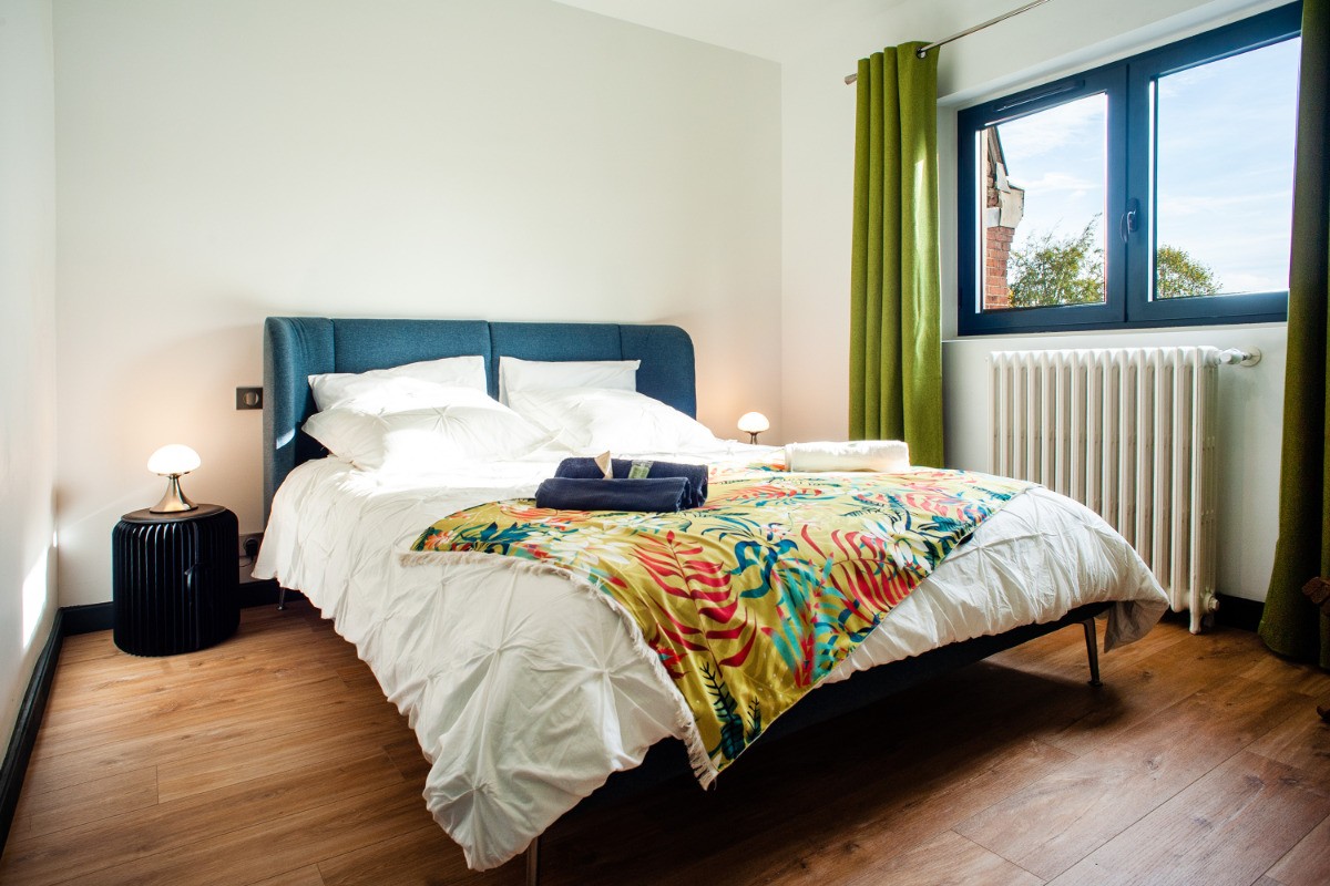 Ti Laouen, Clévacances, chambre 1er étage lit 160