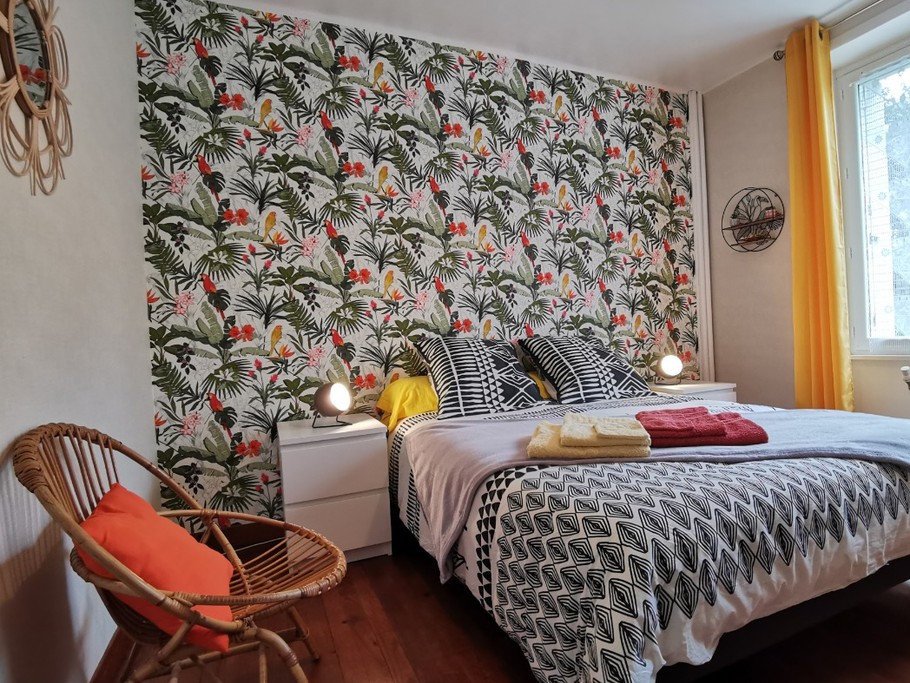 chambre 3 avec lit 140*190cm et placard penderie