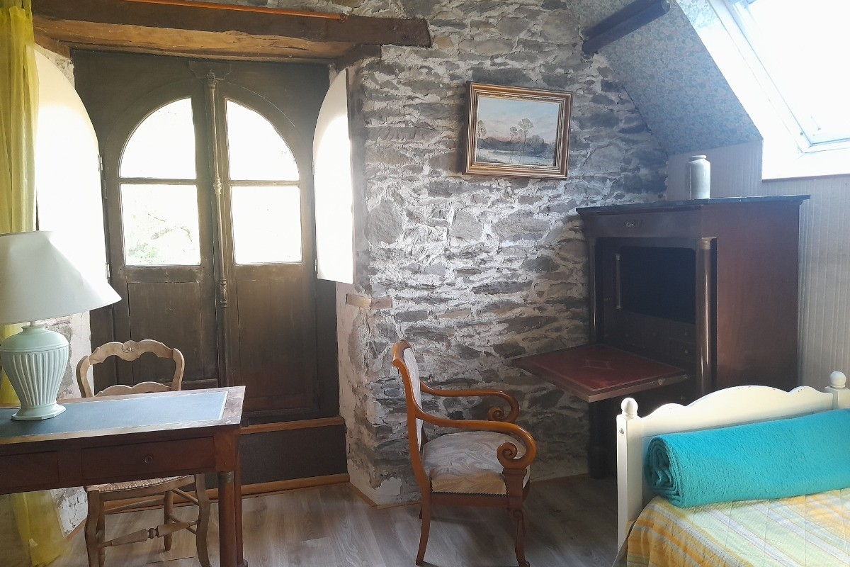 la chambre des merisiers