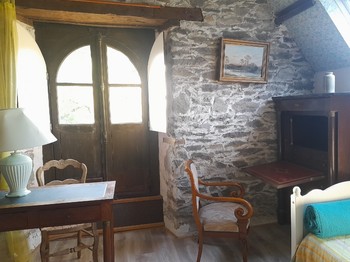 la chambre des merisiers