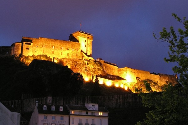 Château Fort de Lourdes, à 10 minutes du Gîte