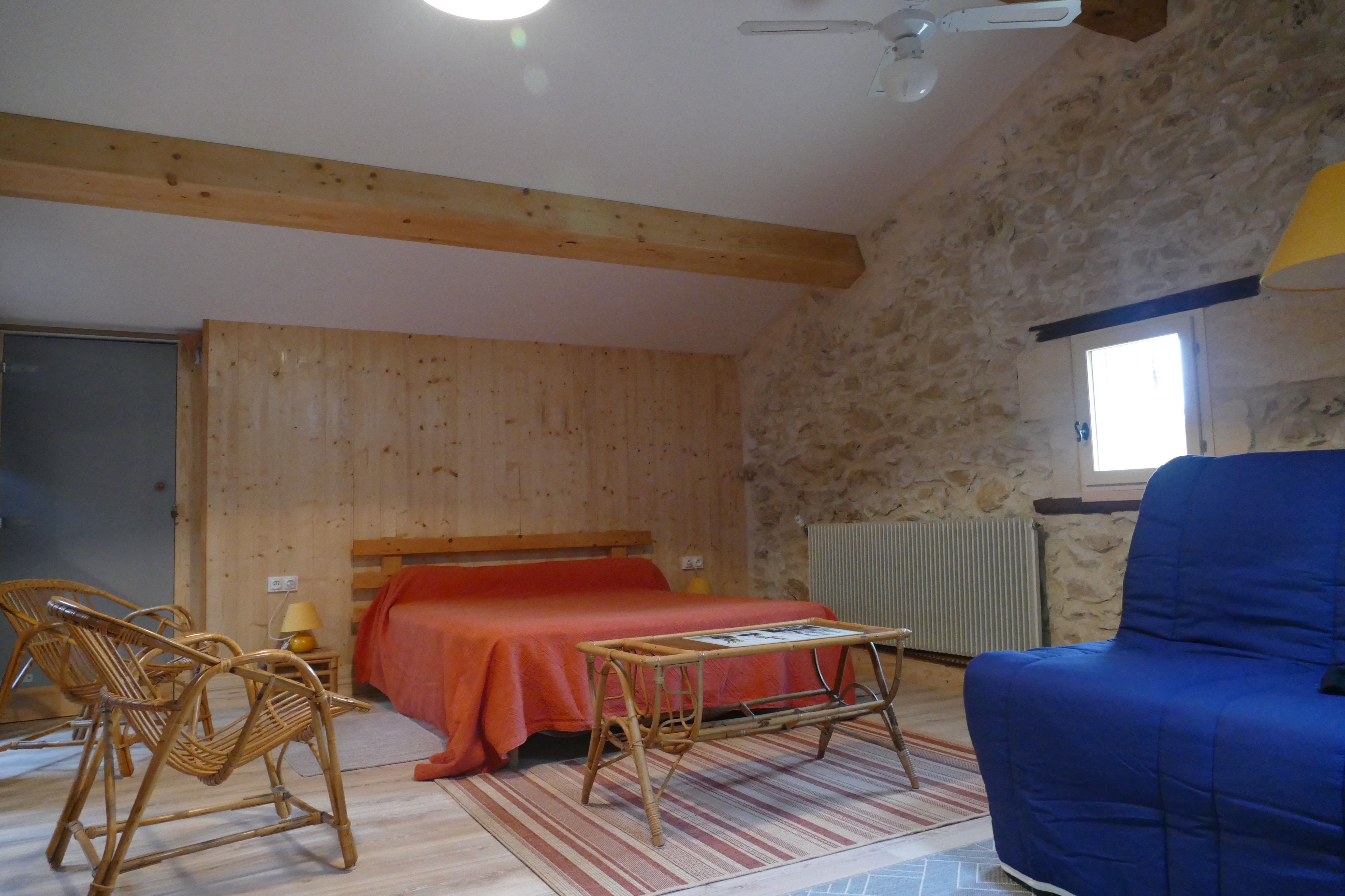Dans la mezzanine lit 2 places