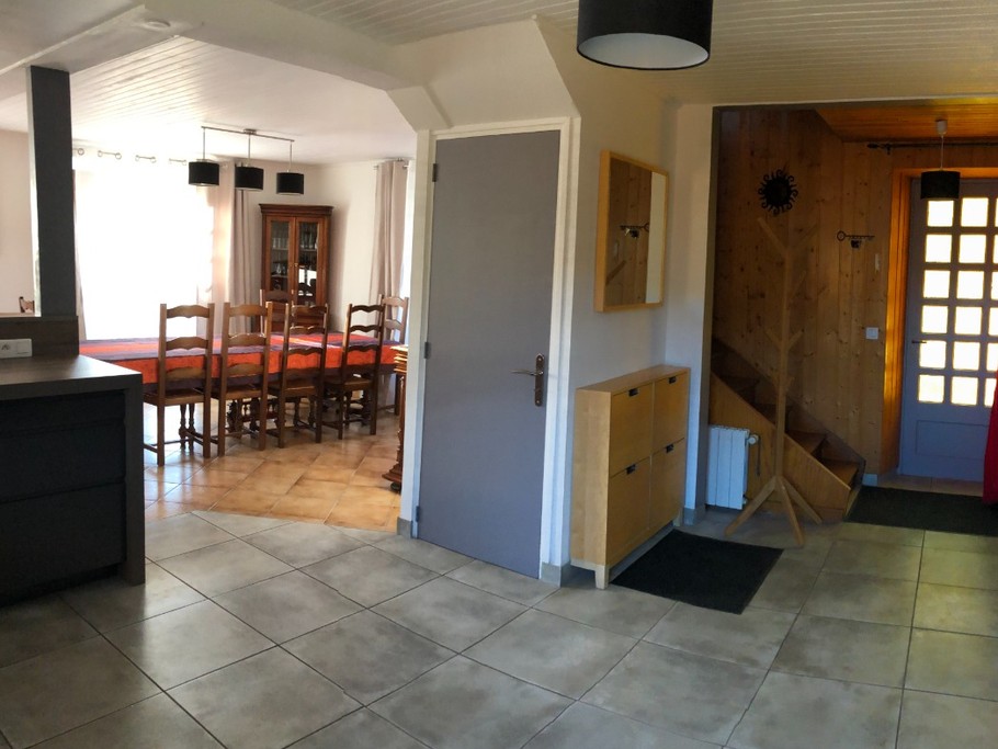 Hall d'entrée vu de la cuisine