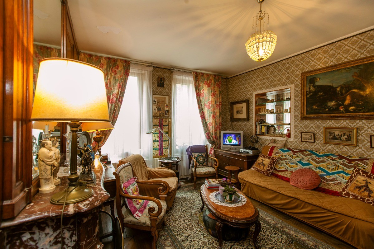 Salon