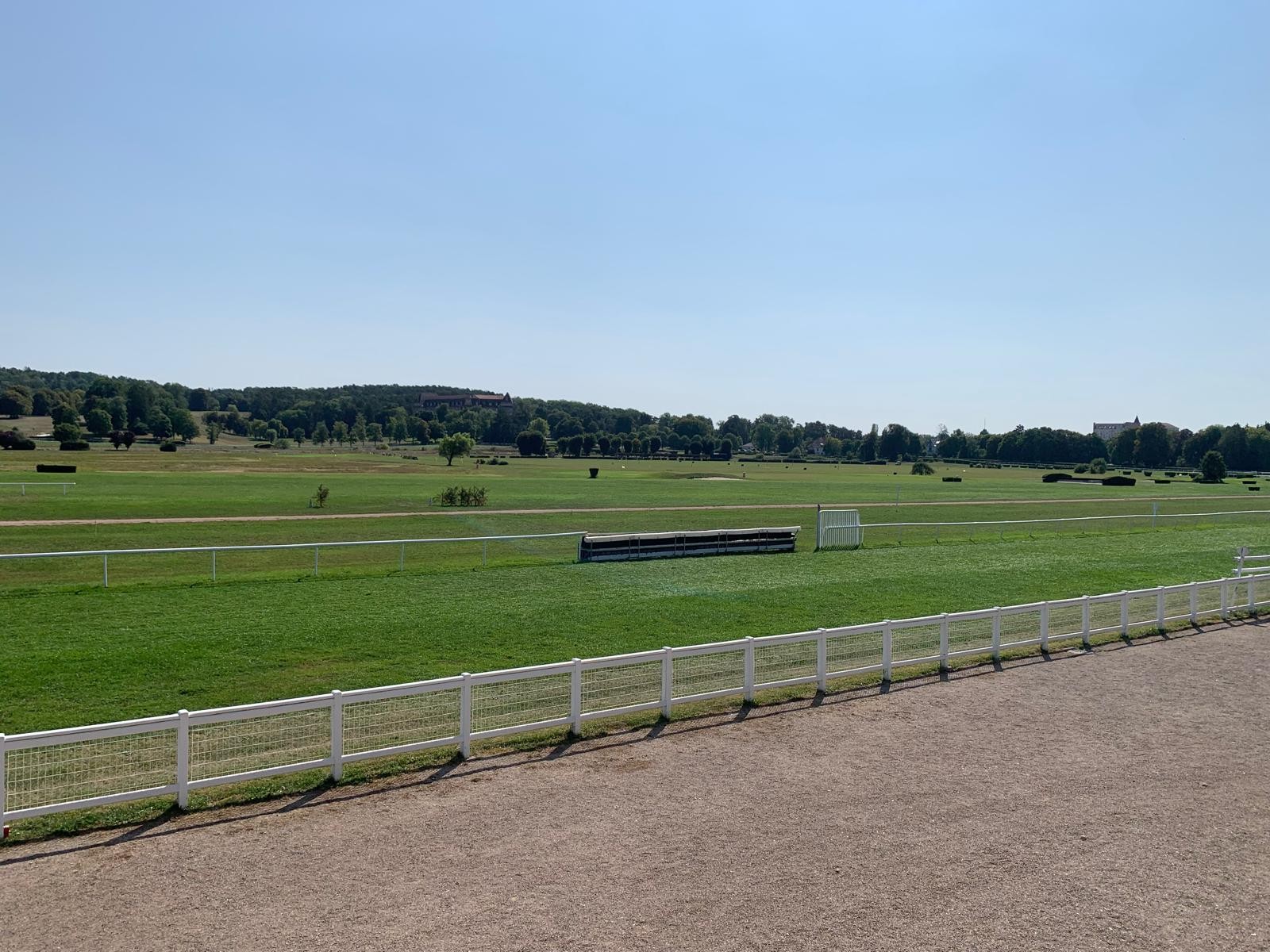 Terrain de golf et hippodrome  - Appartement le Charme, Vittel
