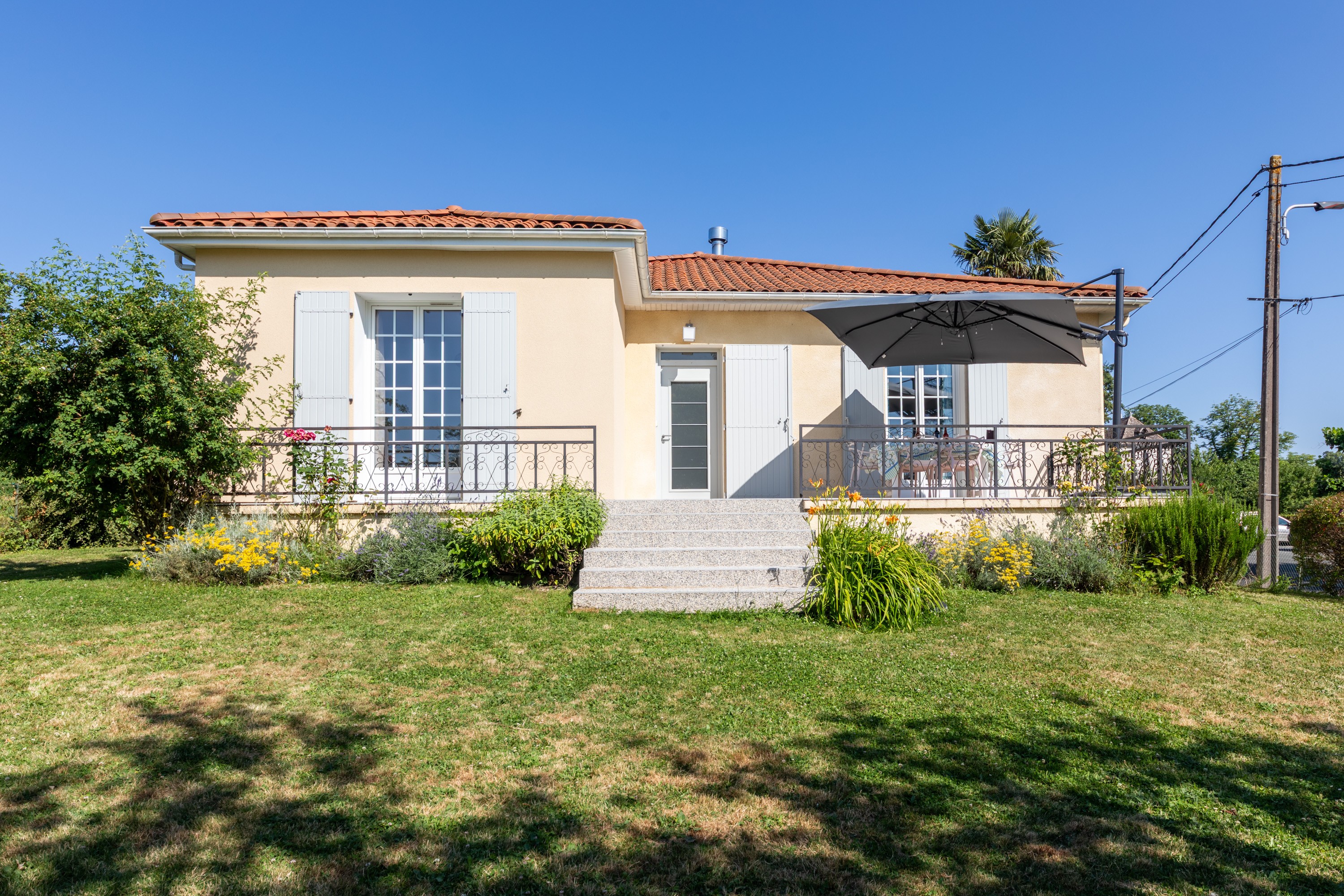 Vue extérieure sur jardin