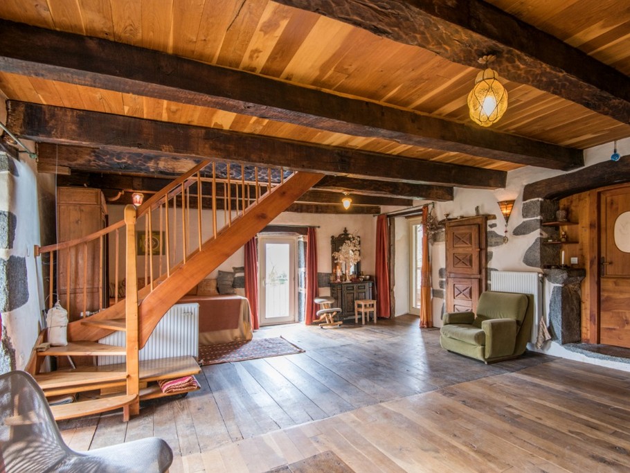 salon GITE LE CUN FRAYSSHINES LOT 46 CLEVACANCES