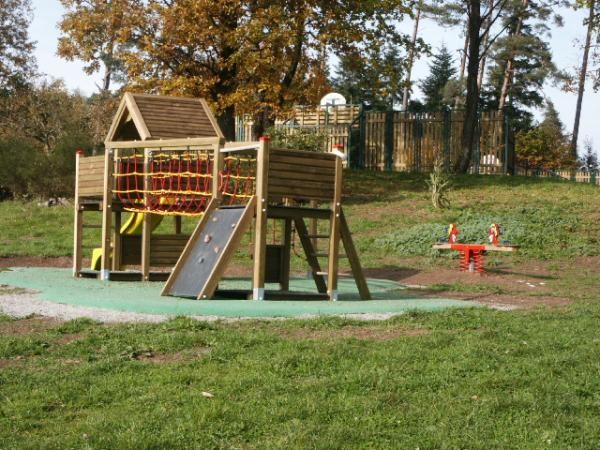 aire de jeux à 300m
