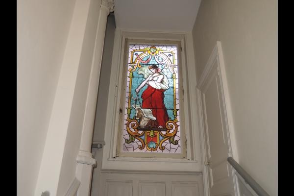 Dans l'entrée