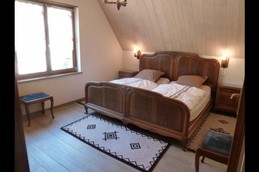 Chambre 1= 2 x100 x190