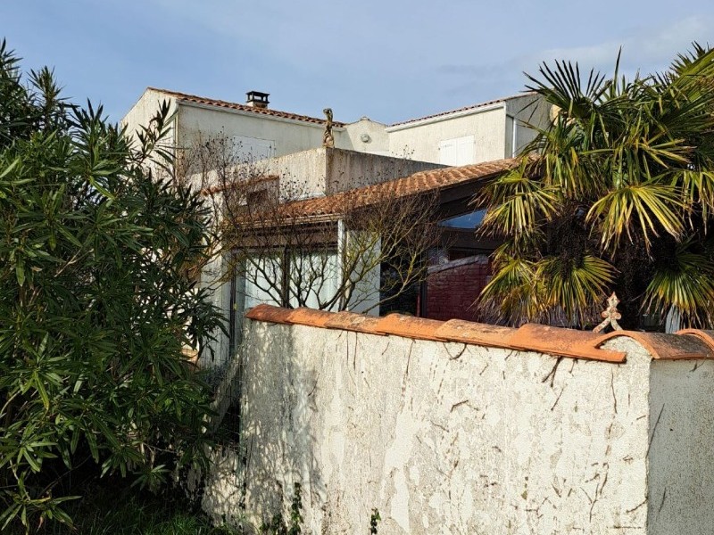 Family house for 6 people, with enclosed garden and garage, walking distance to the beach, St Denis d'Oléron, ile d'Oléron, Charente maritime