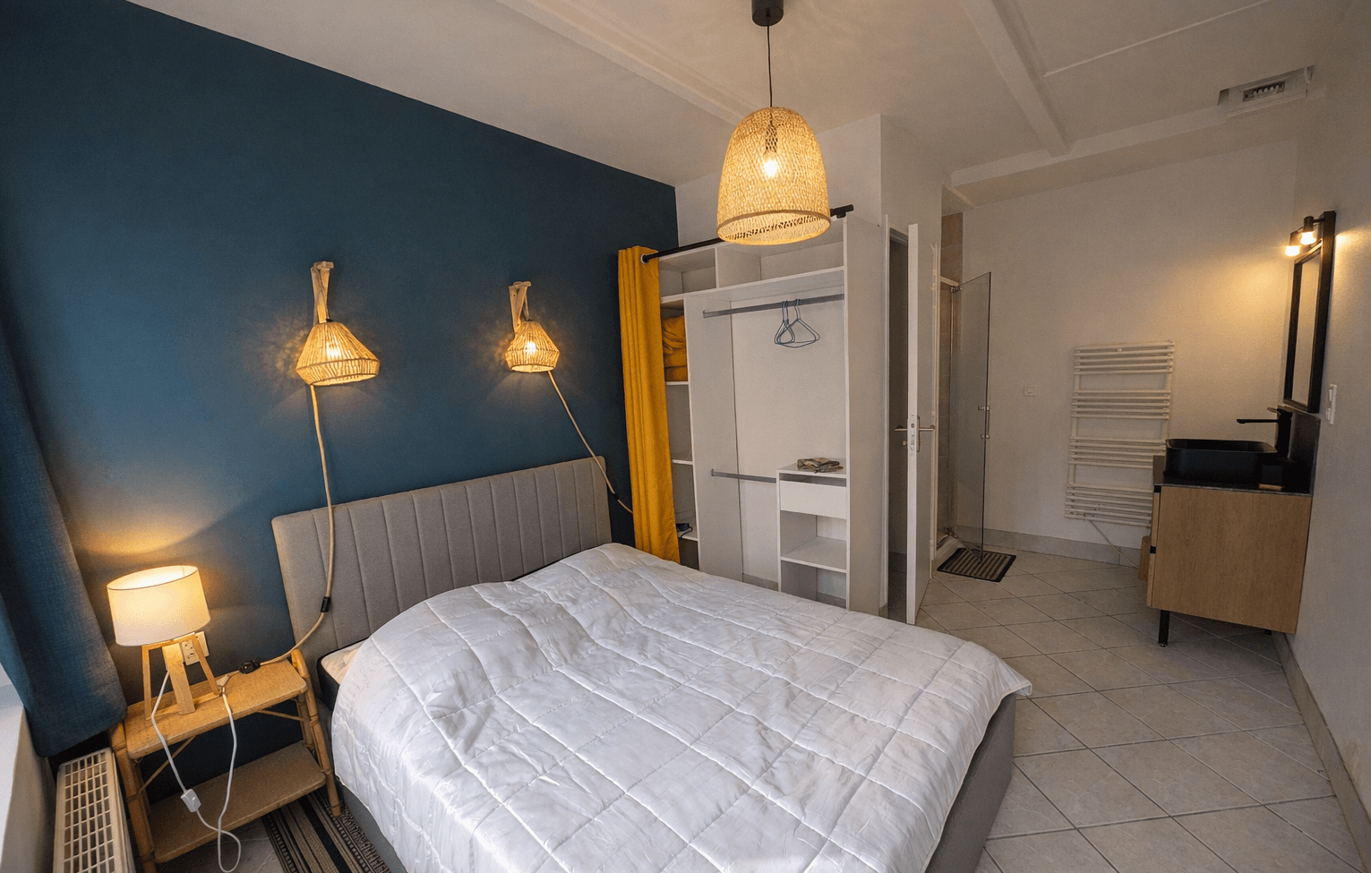 Bedroom with shower room and WC in outbuilding, ground floor