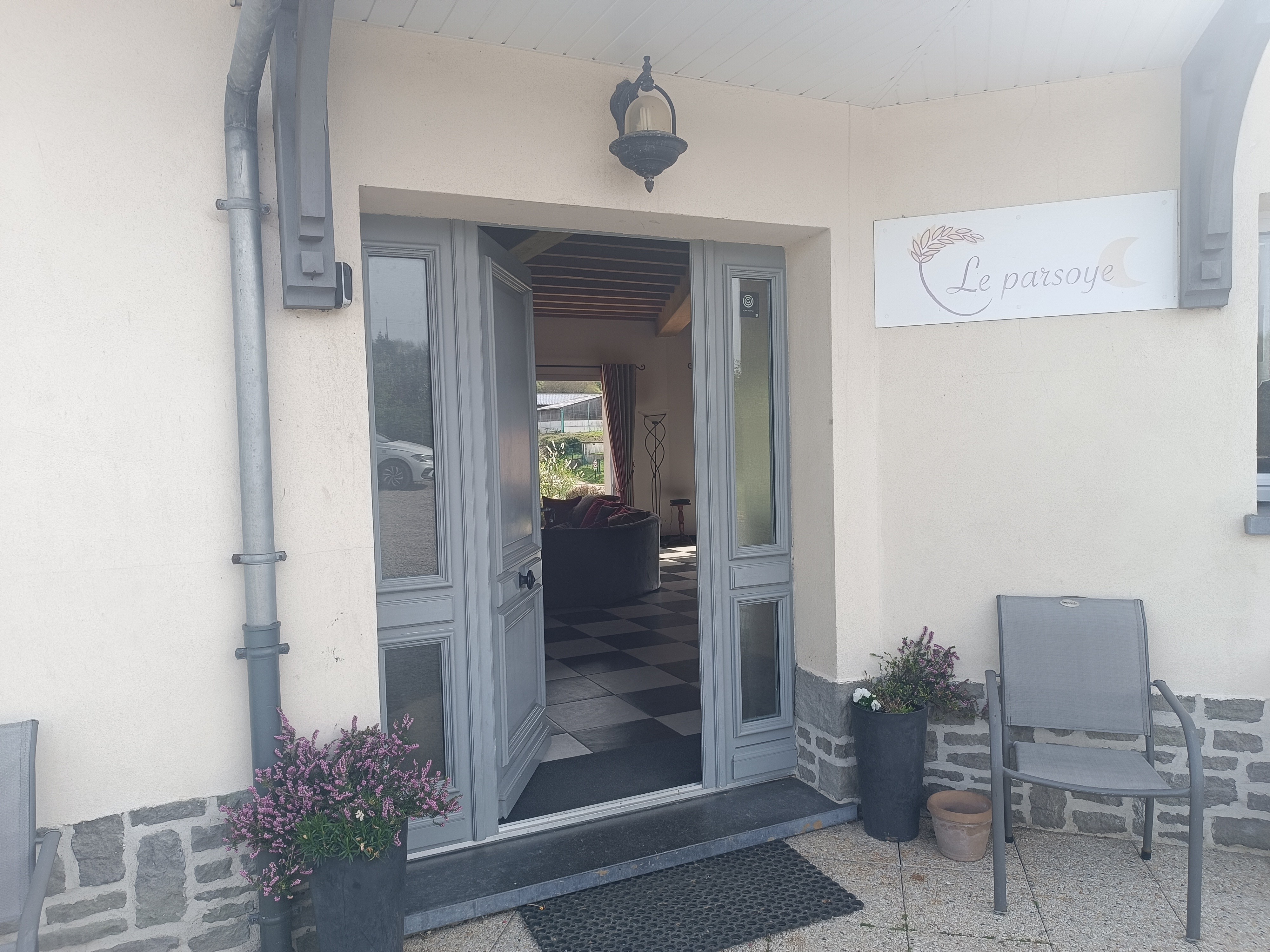 Entrance to the gîte