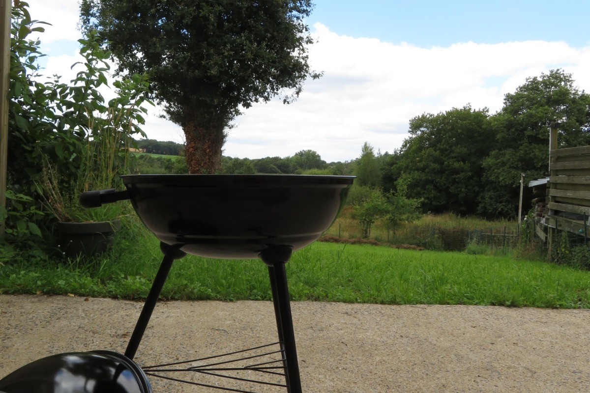 barbecue au jardin