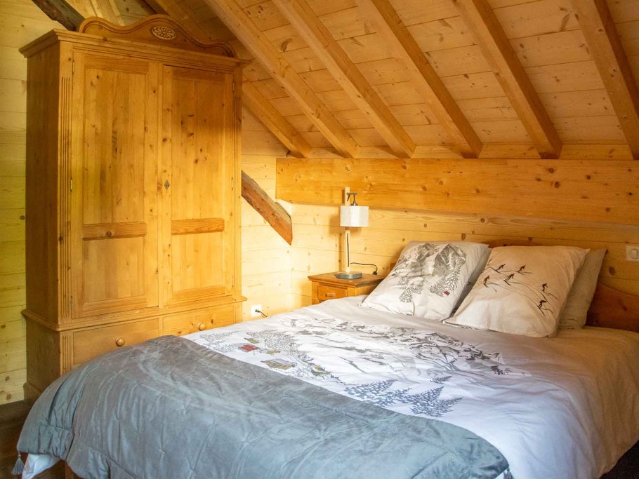 Chambre à l'étage, lit 160x200