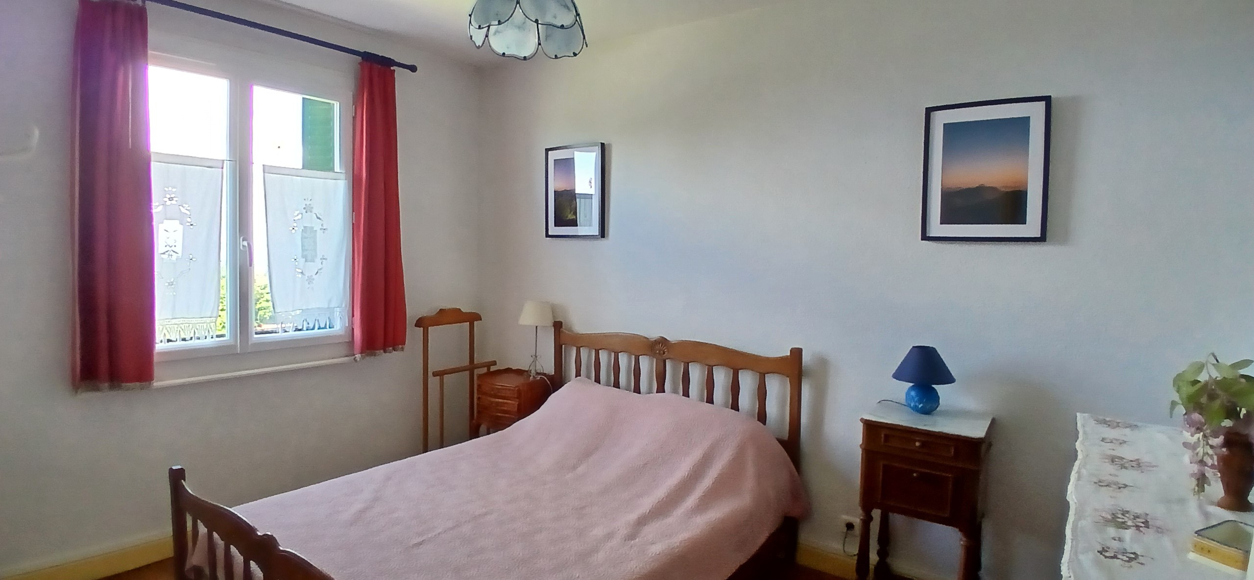 Gîte "Les Châtaigniers", Sarcenat, Orcines, Puy de Dôme, Auvergne - Chambre 1